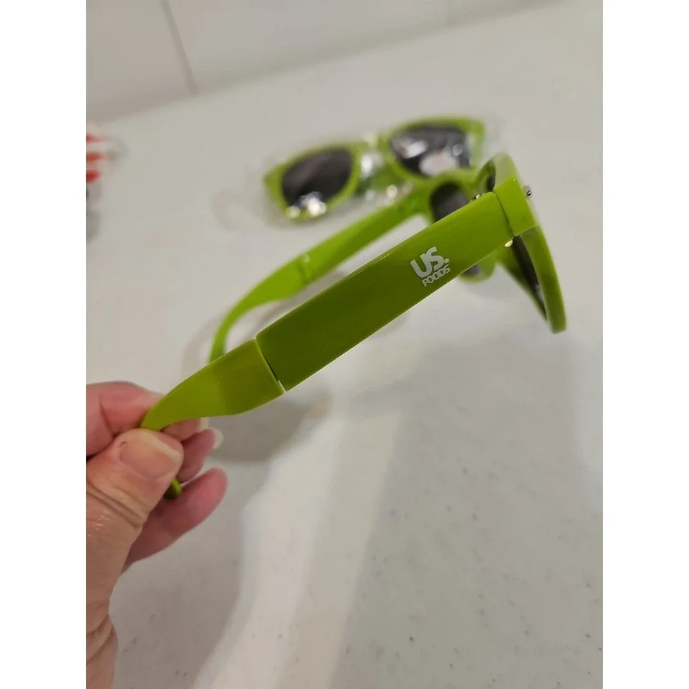 Unisex Sunglasses Green UV Protection Foldable 2 Pair Cool Glasses‎